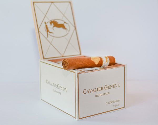 Cavalier Geneve White Series Diplomate